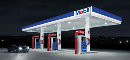 Mobil Synergy forecourt